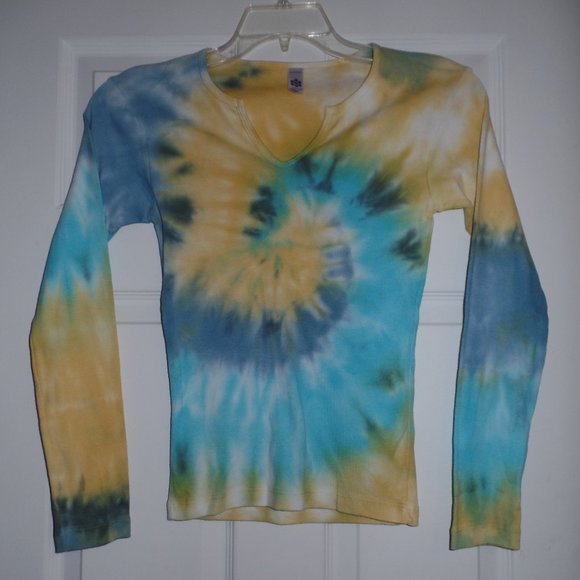 American Apparel Other - American Apparel Med Tie Dye Long Sleeve V-Neck T